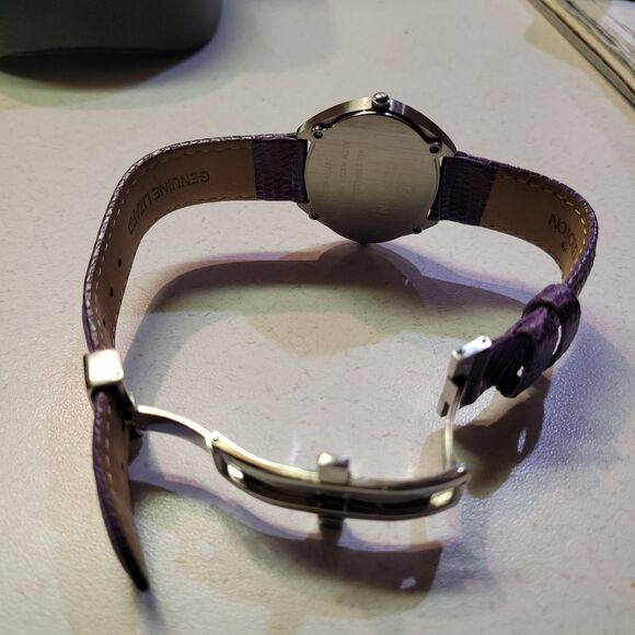 Croton Womens Split Screen 2 Time Zones Purple Lizard Band W/box